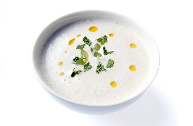 Ajo blanco - veganský recept na španělskou studenou polévku